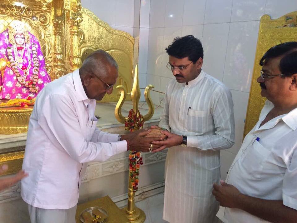 VinodChavdaBJP tweet picture