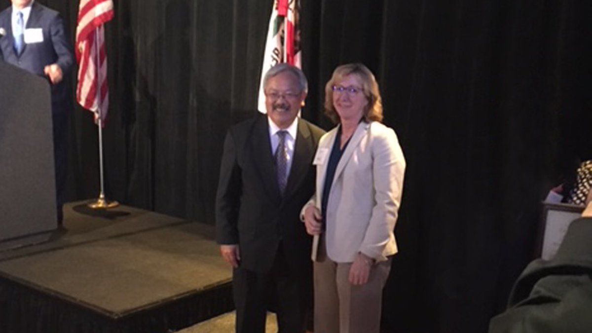 BofA_News's tweet photo. San Francisco @mayoredlee celebrates Bay Area #SmallBiz with BofAβs Emily Shanks at #SFSBW2017. https://t.co/BFObzrwoGv https://t.co/RvbxETmlqU