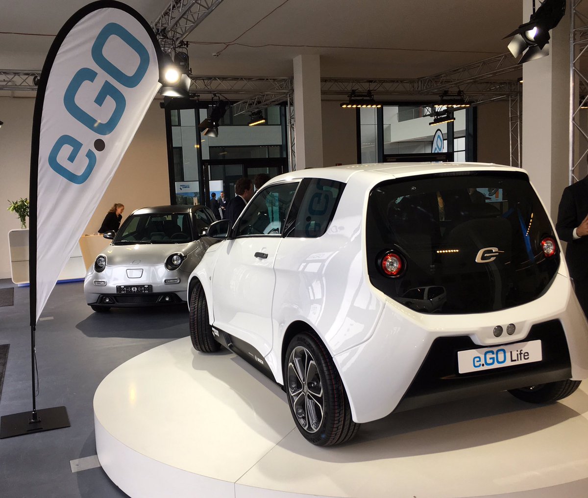 edwardbongers's tweet photo. Ik was vandaag in Aachen om de eerste e-Go te bekijken. Een prijsdoorbraak: elektrisch rijden is nu vrijwel altijd goedkoper dan fossiel https://t.co/HaNnPTXnhQ