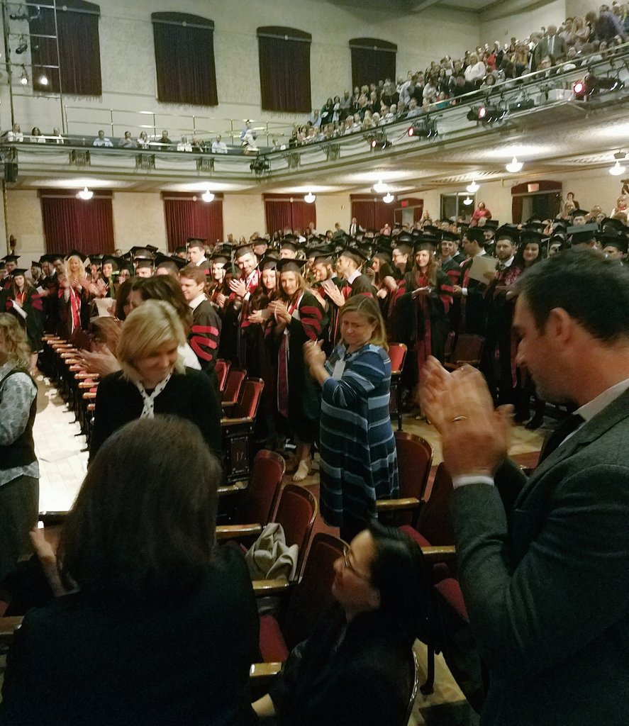 NomanKhan_NK's tweet photo. 2017 graduating class giving @vivianleemd standing ovation for her excellence &amp; contribution to @UofUMedicine @UofUHealth https://t.co/VMx2rfcqXw
