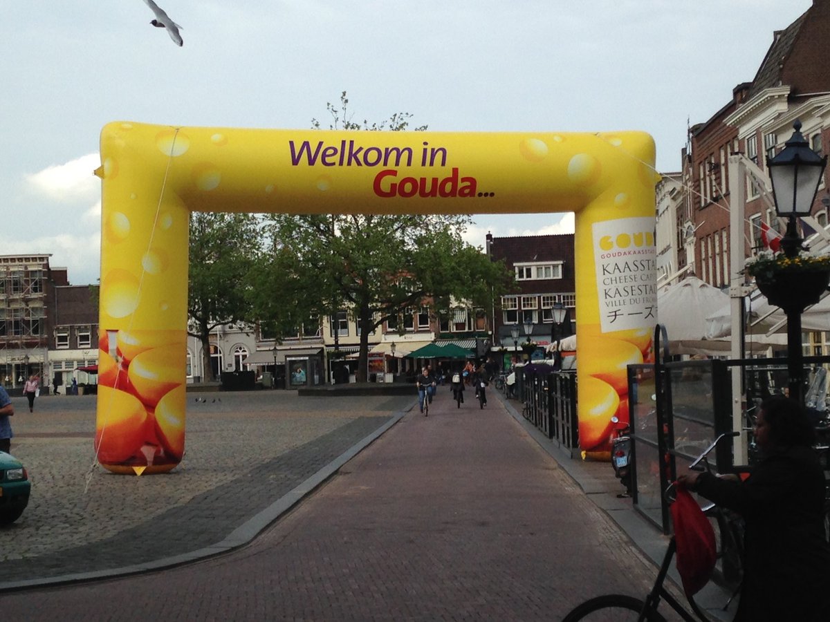 Nu op de Markt in Gouda, straks bij NK Masters op de baan van <a href="/AVGouda/">AV Gouda</a>: "Welkom in Gouda".