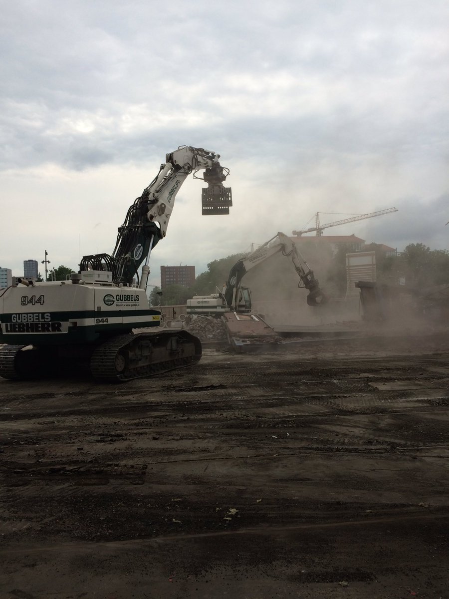 Spoorzone013's tweet photo. Vandaag het startschot voor de renovatie @lochal013 met alle partners, huurders en betrokkenen. https://t.co/tj5VPFBt1Z