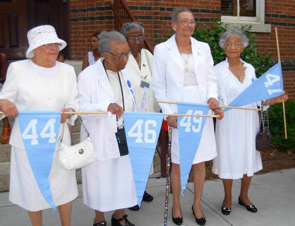 ayannadamali's tweet photo. Final pic from the 2012 archives. God Bless our Diamond Daughters and Golden Girls! #SpelmanClassDay #throughthearch https://t.co/1FxoVe0NXZ