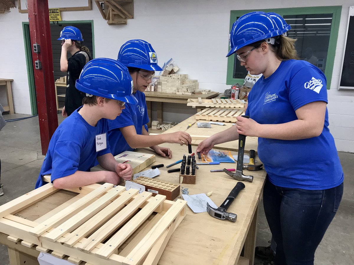 _studentsuccess's tweet photo. Noah @Riversideps putting the finishing touches on his #TechItOut2017 chair and stamping his name @georgiancollege https://t.co/6q5cpmBXZq
