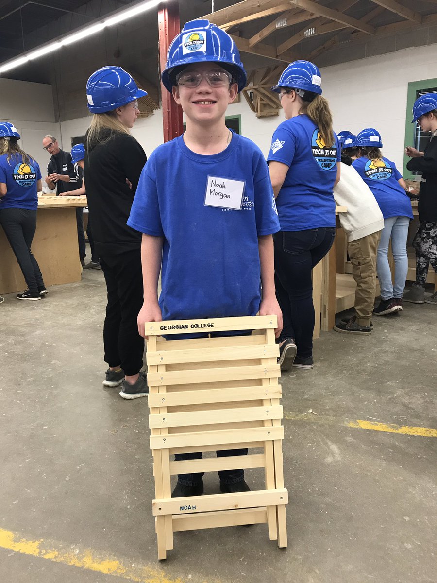 _studentsuccess's tweet photo. Noah @Riversideps putting the finishing touches on his #TechItOut2017 chair and stamping his name @georgiancollege https://t.co/6q5cpmBXZq