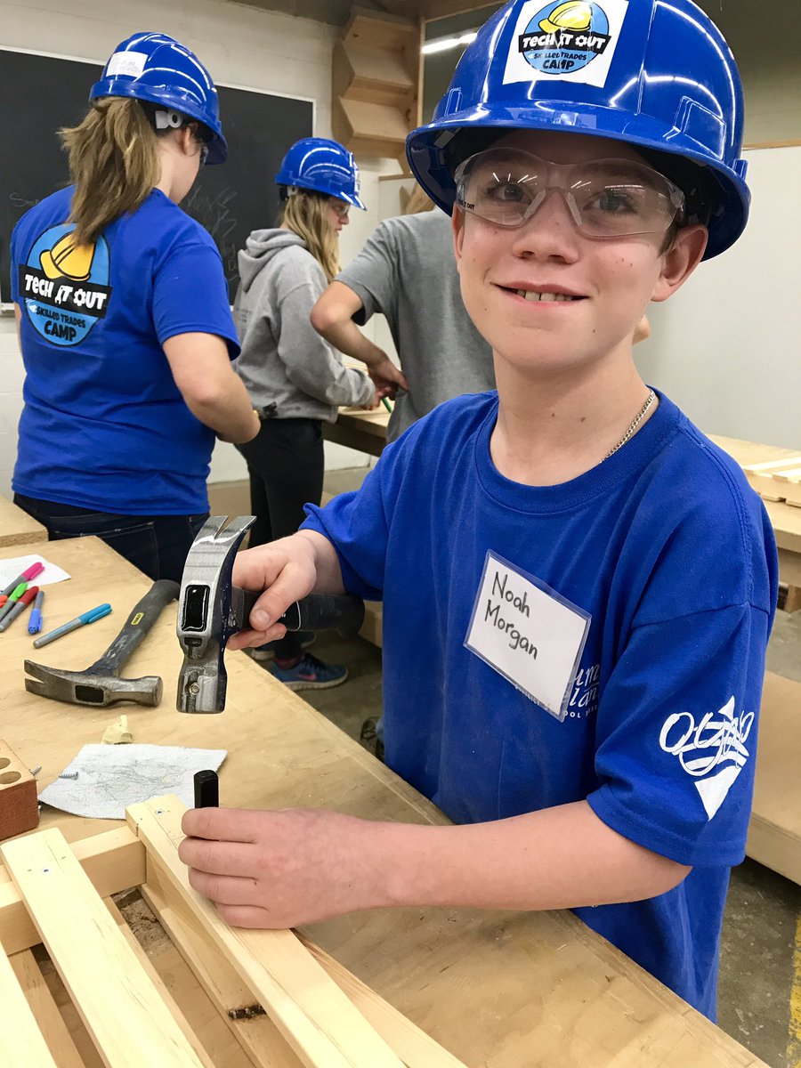 _studentsuccess's tweet photo. Noah @Riversideps putting the finishing touches on his #TechItOut2017 chair and stamping his name @georgiancollege https://t.co/6q5cpmBXZq