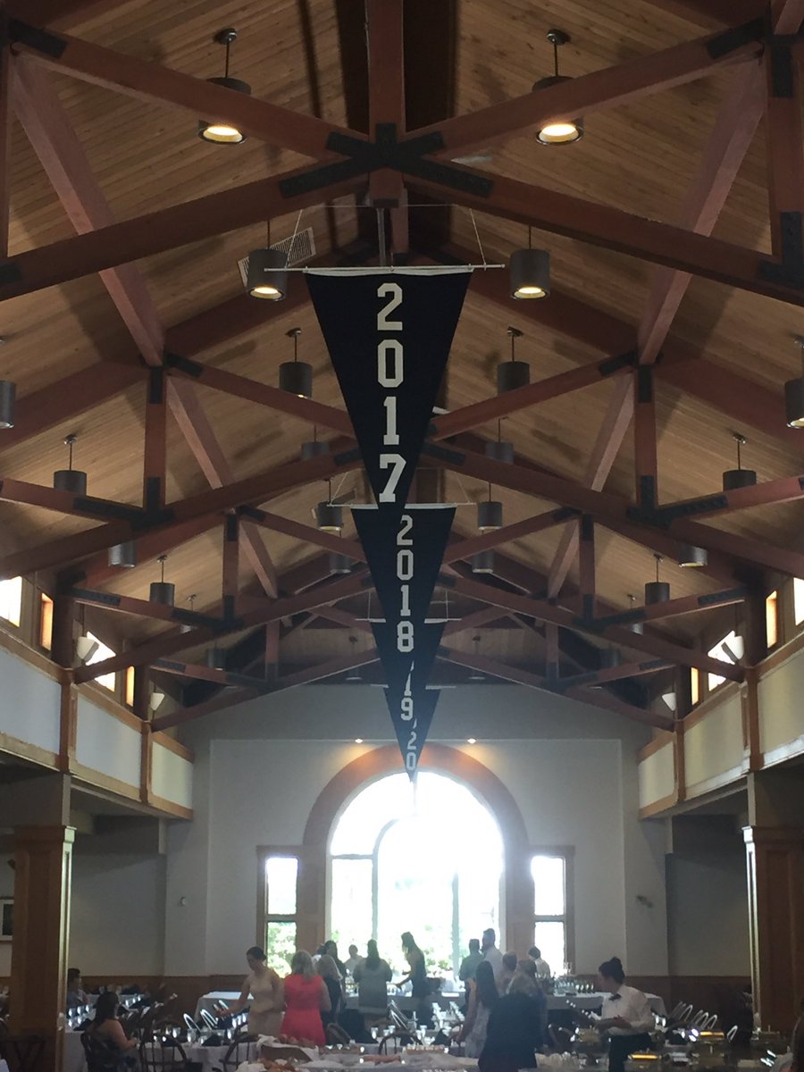 SACCLASSOF2017's tweet photo. View from the podium! Can't wait to see you all! https://t.co/oJTHK0z1AZ
