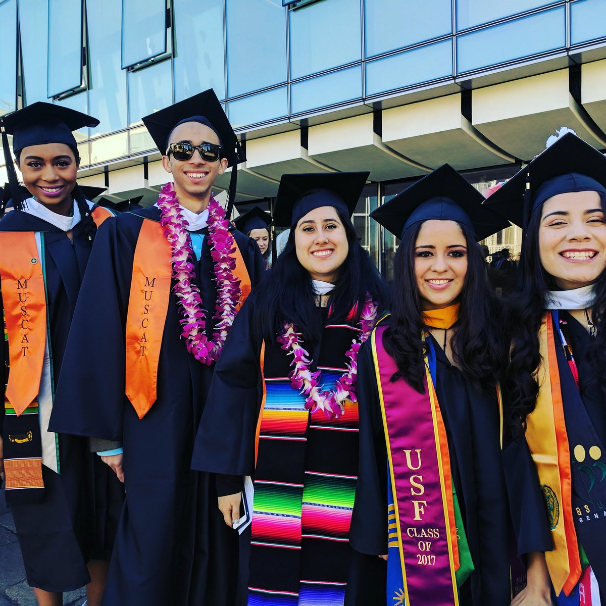 itweetUSF's tweet photo. #MSPWorks congrats to my MSP 2013 babies! First batch of many walking the stage today. #USFCAGrad2017 https://t.co/M5lzPdolTV