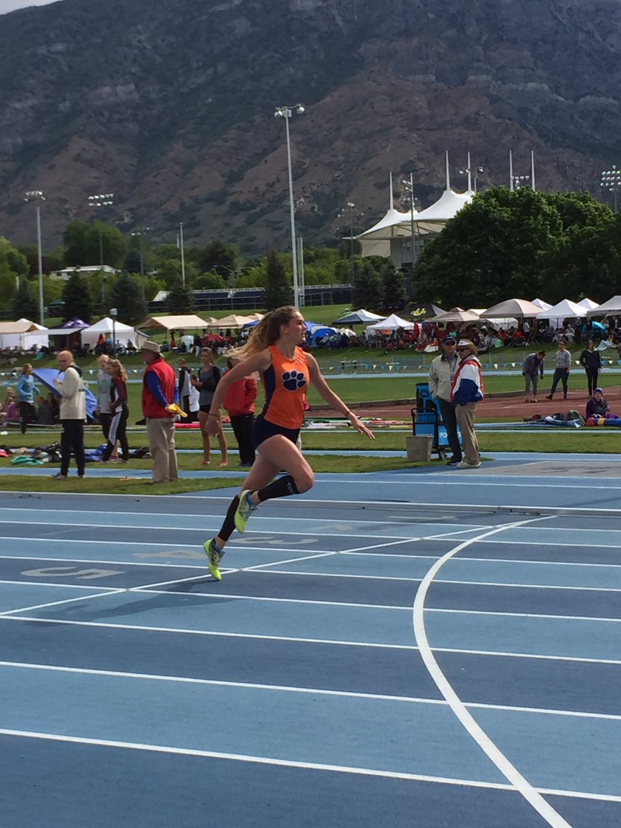 RunningBengals's tweet photo. Jordan Brandt places 1st in 5A and advances to finals at State @bengalsbhs https://t.co/odCDofJmDN