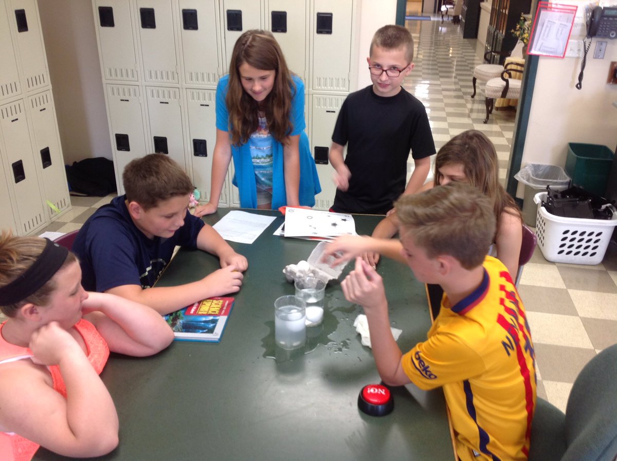 MSHSeureka's tweet photo. Last day of school, STEM experiments in progress, students still learning! Happy Summer Vacation in 66 minutes.@MSHEureka @archstl https://t.co/POhACW6n4N