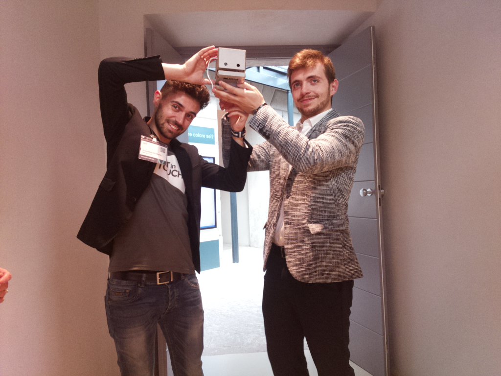 TJBotItalia's tweet photo. #WatsonSummit2017 #iocisono vieni anche tu al Casello del Dazio! @IBMItalia Pic by #TJBot https://t.co/WQrfI37ou5
