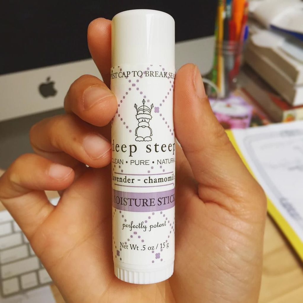 deepsteeptweet's tweet photo. Command center (and cuticle) must-have. .
.
.
#dryskin #moisturebomb #cuticlecare #athomemani #deepsteep #moisture… https://t.co/uQVhSHJjmS https://t.co/cIOSrvgkUf