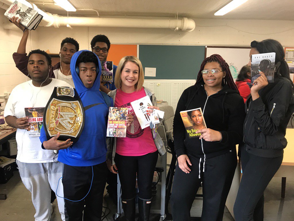 BrookBennett7's tweet photo. Brand new books for every scholar! Building home libraries at the RGHS second annual book giveaway. #GreatDay2BARam https://t.co/Bf6aC6BjAg