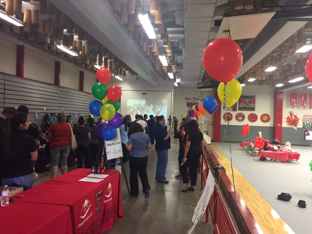cctaphoenixes's tweet photo. #iamepisd #ProudNStrong Jefferson/Silva welcomes the Teddy Bear Clinic. Hundreds of 5th graders visit campus to learn about health careers https://t.co/DNGSYSK6kb