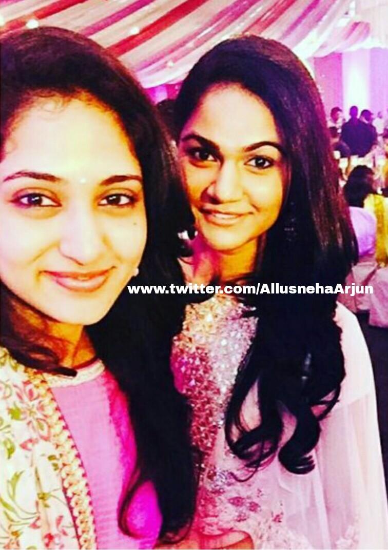 AllusnehaArjun's tweet photo. Sneha with her friend at a function! ❤ https://t.co/KRMYv7VZQH