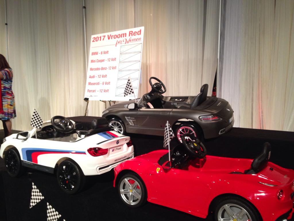 AmericanHeartTX's tweet photo. Bid boards are now open! Stop by and check out these awesome auction items! #MocoGoRed https://t.co/guNIm9JLu9