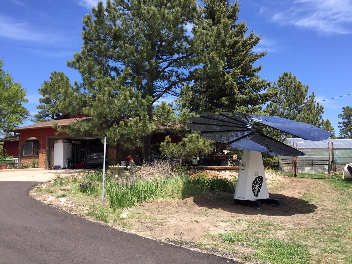 smartflower_sol's tweet image. On May 17, Douglas County, Colorado welcomed the FIRST smartflower in the state! Installed by Denver based reseller, Green Force Electric.