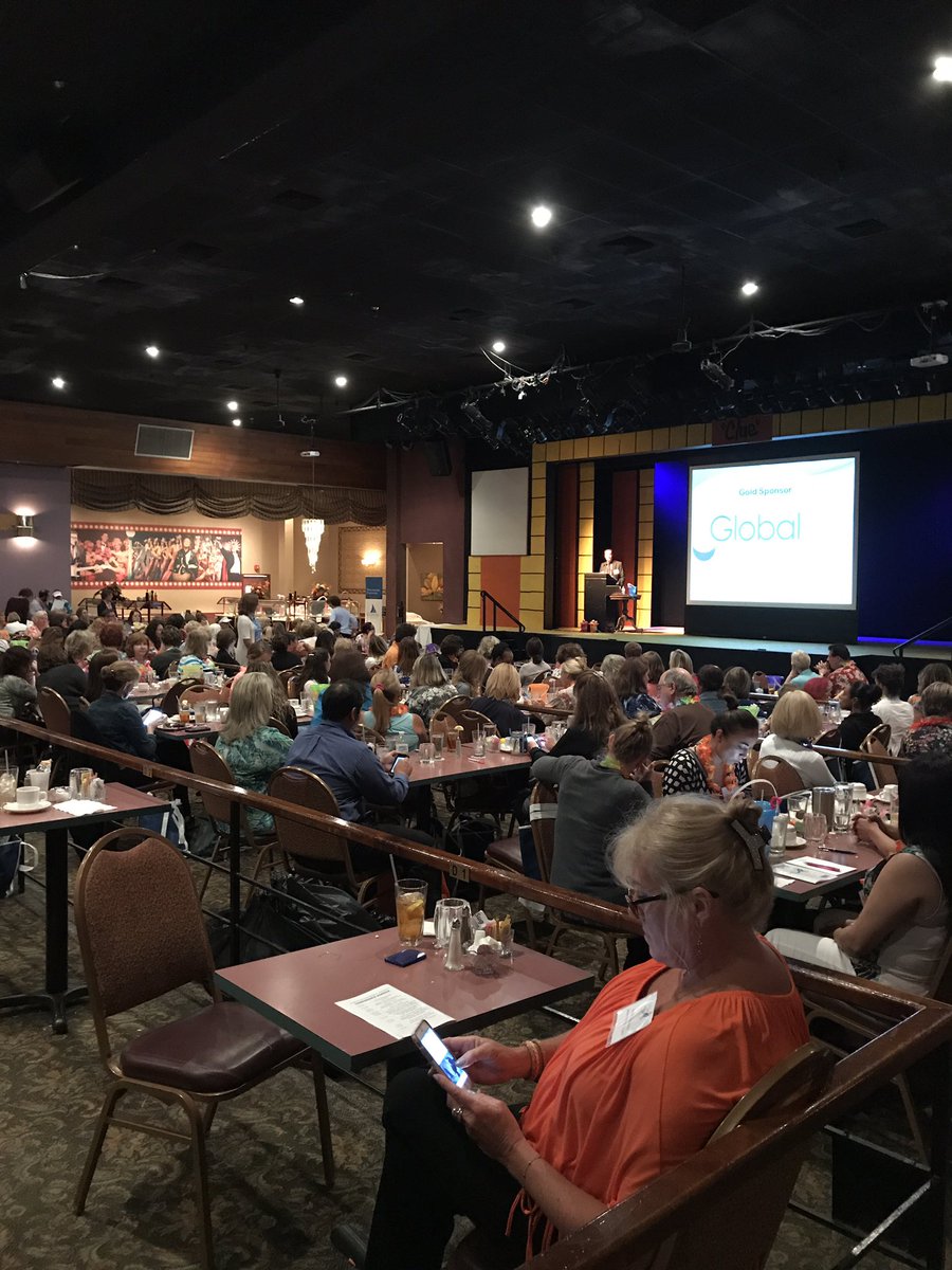 kimswfl's tweet photo. Let the second half kick off! #TRIHRSWFL17 https://t.co/Sub918jgF0