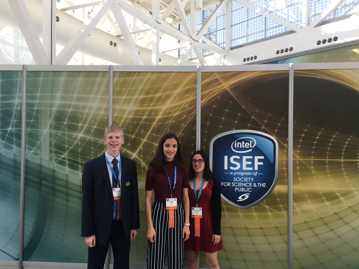 VroomanSTEM's tweet photo. DC Delegation is ready for the Grand Awards! @DCSTEMNetwork @carnegiescience @OSSEDC @garciascihawk https://t.co/dZuEK3MqY4