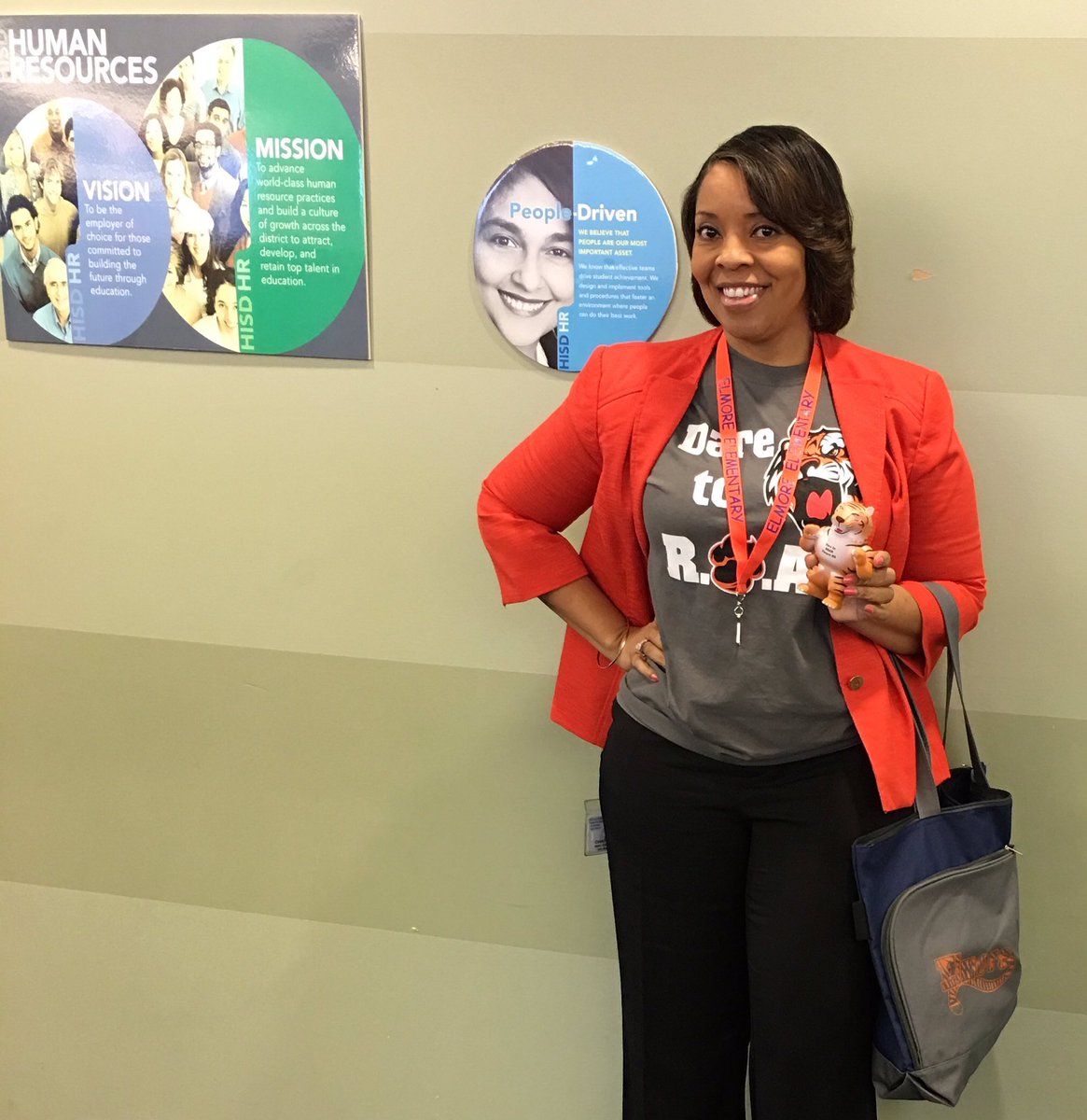 Respect all.
Overcome challenges.
Achieve results.
Represent ELMORE!
                       Dare to R.O.A.R.
#PartneringForSuccess @HISDHRBP