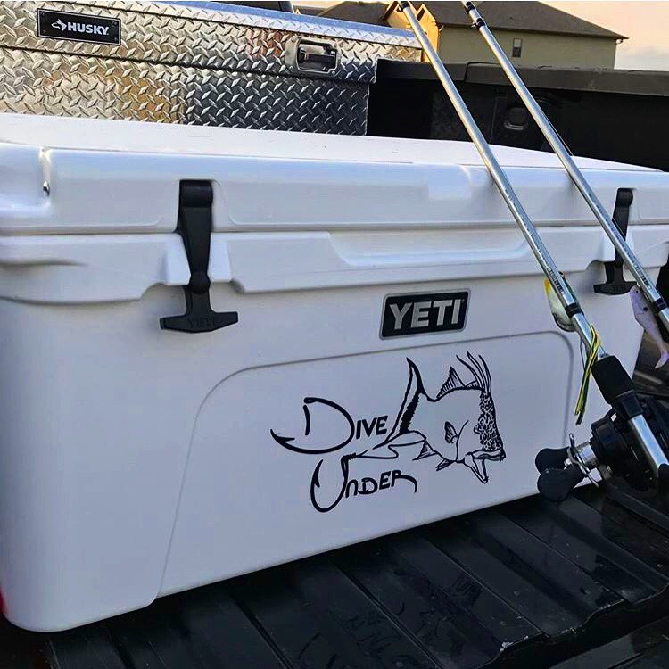 DiveUnder_'s tweet photo. Weekend ready 🐗🐟decal #diveunder #decals #yeti #fishing #spearfishing #hogfish #cooler #floridakeys #miami #lifestyle https://t.co/Rm6ATVyQAQ