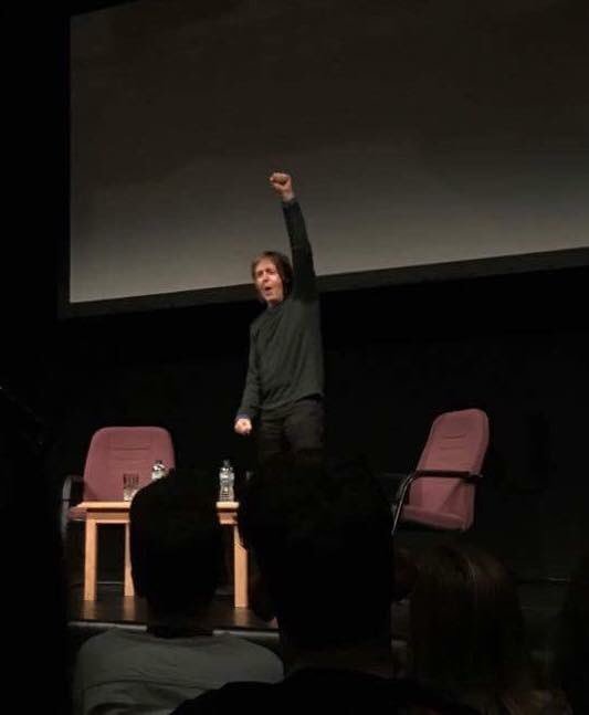 Kenziehaswords's tweet image. Definitely stole these off someones Facebook but still it's Paul McCartney