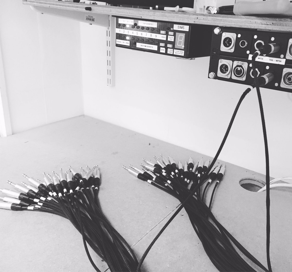 designacable's tweet photo. Testing Testing #customcables #proaudio #microphone #guitar #livemusic #musician #music #multicores #studiolife #homestudio https://t.co/ufALYTX9Ic