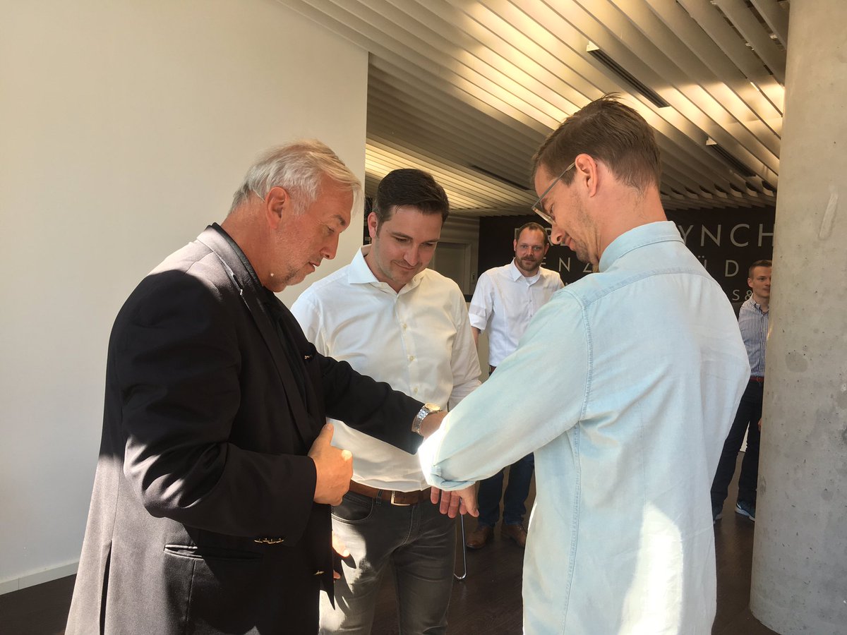 euref's tweet photo. Besuch von JOKO 😍@officiallyjoko Danke an @BerlinerSynchron ♥️💛 #joko #happy #eurefcampus #euref #synchronstudio https://t.co/cQY181lG2j