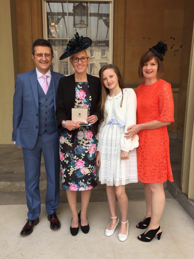 iFSLEEDS's tweet photo. What a morning at Buckingham Palace!  OBE for @iFSLEEDS Director Professor Anne Neville - services to Engineering https://t.co/g03LGl0gl0