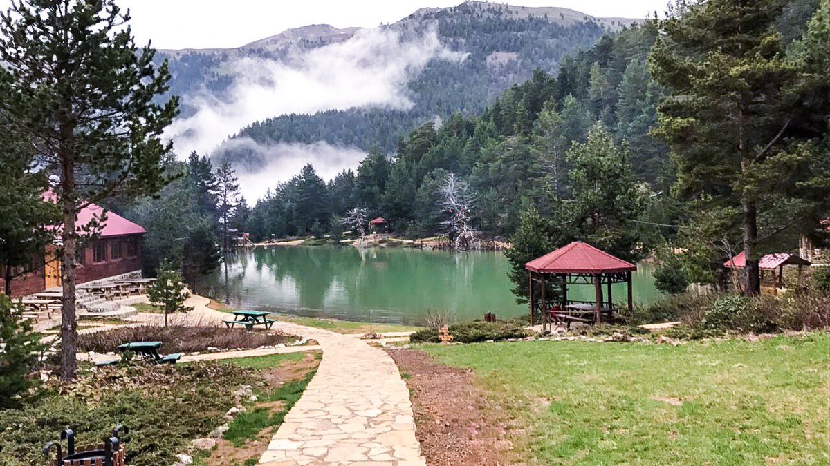 Bazı yerler fazla güzel 😍
Limni Gölü-Zigana/Gümüşhane
Rezervasyon.com 444 7 739