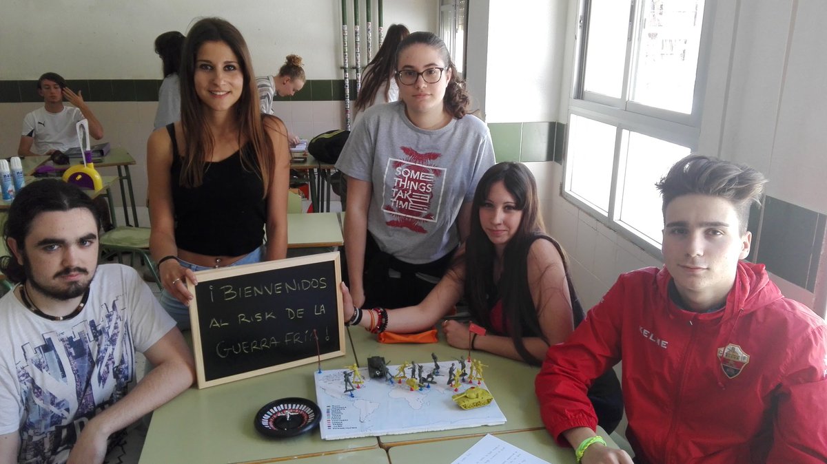 vialap69's tweet photo. Llegó la hora... #iesgmhmcd @profesor_jesus @virgicapil @CeDeC_intef @teachermsisabel https://t.co/sF7olhBzGI