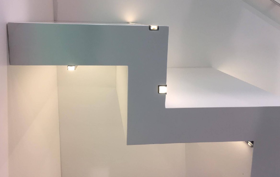 LedifyFI's tweet photo. Portaiden askelmat voidaan valaista monin eri tavoin.
#LEDIFY #LEDNAUHA #ALUMIINIPROFIILI #LEDVALAISTUS #PORTAIDENVALAISTUS https://t.co/8vPHLeZmiN