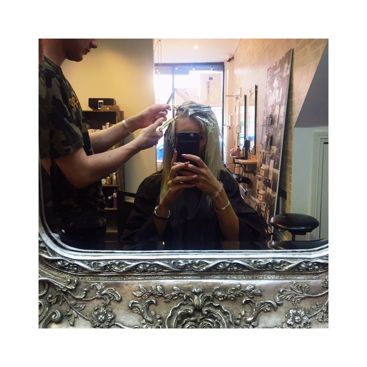 gracetillett's tweet photo. Prep for tonight 💁🏼💁🏼💁🏼 #NLBA2017  @NLincsBA can't wait for an evening with fabulous business's &amp; owners 🥂 https://t.co/2tam6cHGK0