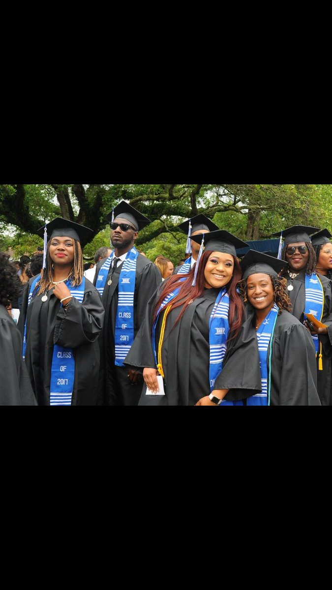 Uluvchelle1's tweet photo. #HBCUrising more of my angels @du1869 #myDU #DU17 @_KOKOpuffs #Baccalaureate2017 #Commencement2017 https://t.co/w4ruUomVFg