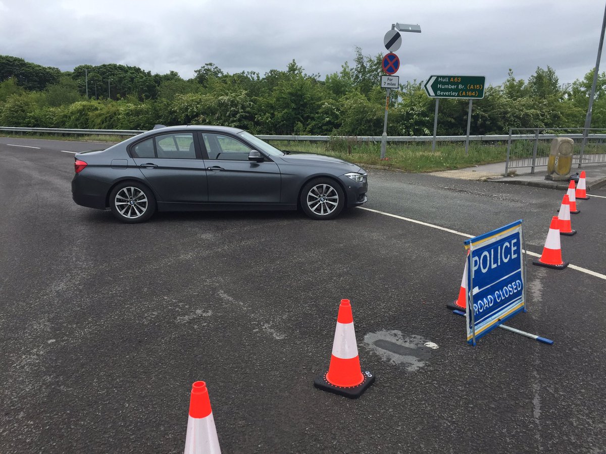 HumberbeatRoads's tweet photo. A63 East Bound Closed at Melton - traffic being diverted via North Ferriby &amp; Great Gutter Lane towards Willerby. Avoid area #312 https://t.co/fnqLNwPGaS