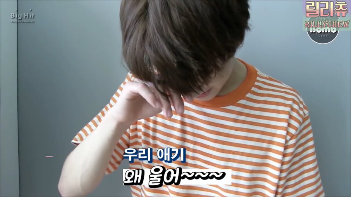 BTS_JK_SG_9139's tweet photo. この投票期間中に便乗して、グクのセンイルまでに901RTしてほしいです。これを見た人ポチッと押してください!!
I vote @BTS_twt for #BTSBBMAs
#じょんぐく
#センイル
#901RT https://t.co/dF0tYfdauk