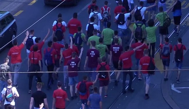 DESNICE U ZRAKU (VIDEO): Maturanti pokazuju kakve vrijednosti poštuju lupiga.com/vijesti/desnic…