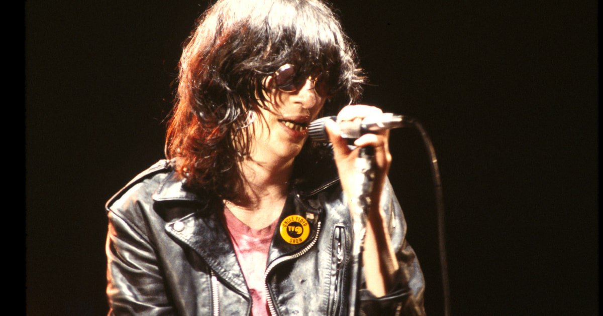 Happy birthday, Joey Ramone! 