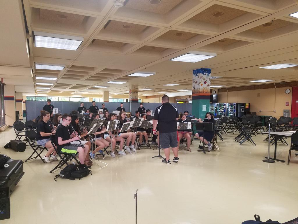 apacciani's tweet photo. Emerson Band at Teen Arts #GoCavos #EJSHS https://t.co/IwYA0zvx7y