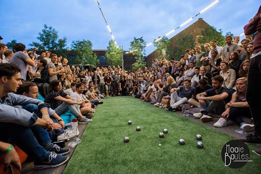 Oui! Op 29 juni vindt de 2e editie van Mooie Boules Haarlem plaats bij het Dolhuys. Inschrijven kan vanaf NU! hetdolhuys.nl/bezoeker/onlin…