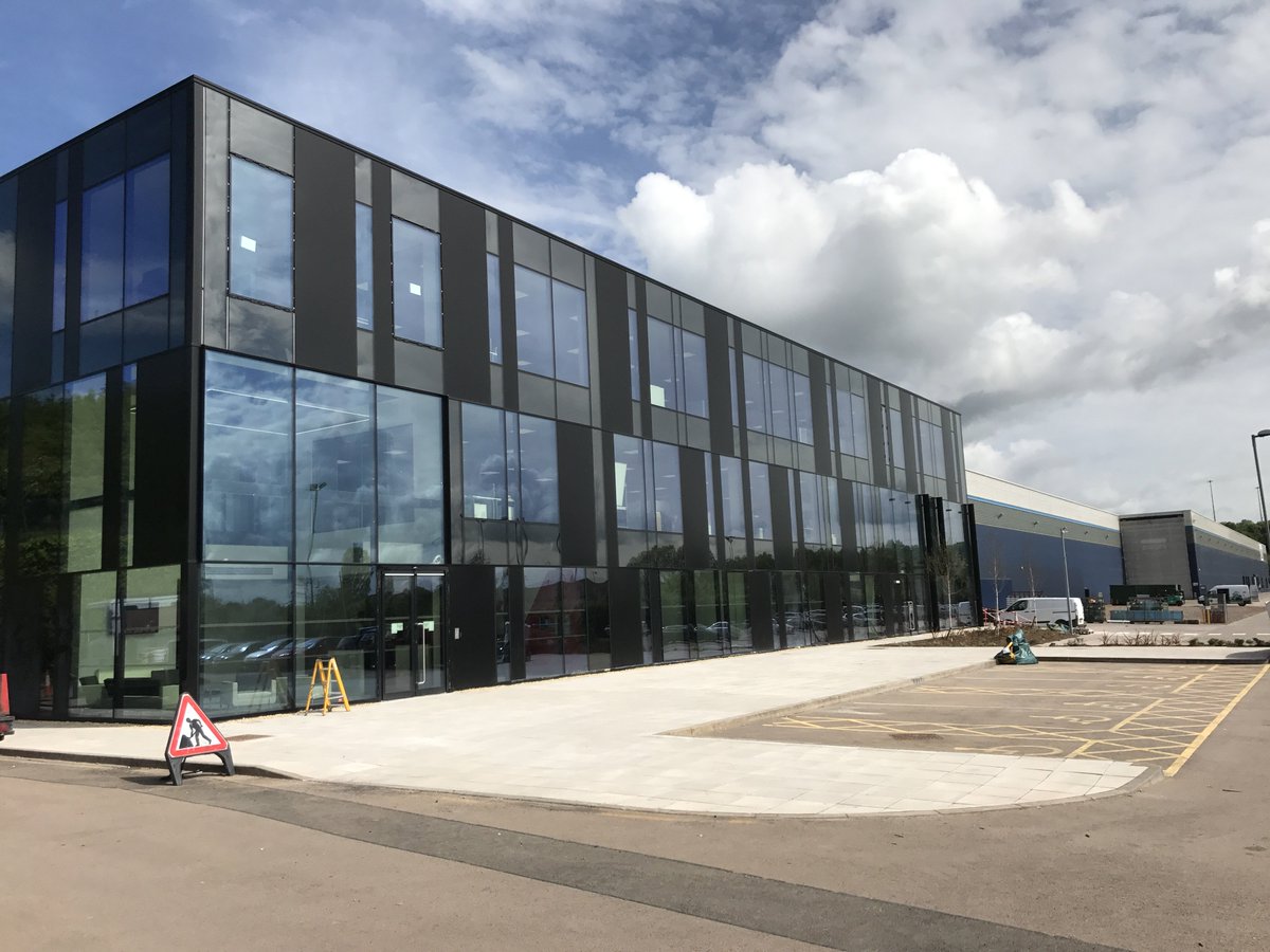 DenvalCoLimited's tweet photo. Have you seen the new @AluK_GB Chepstow RND office? Windows curtesy of @DenvalCoLimited #windows #denval #aluk https://t.co/sTeWcMBmBv