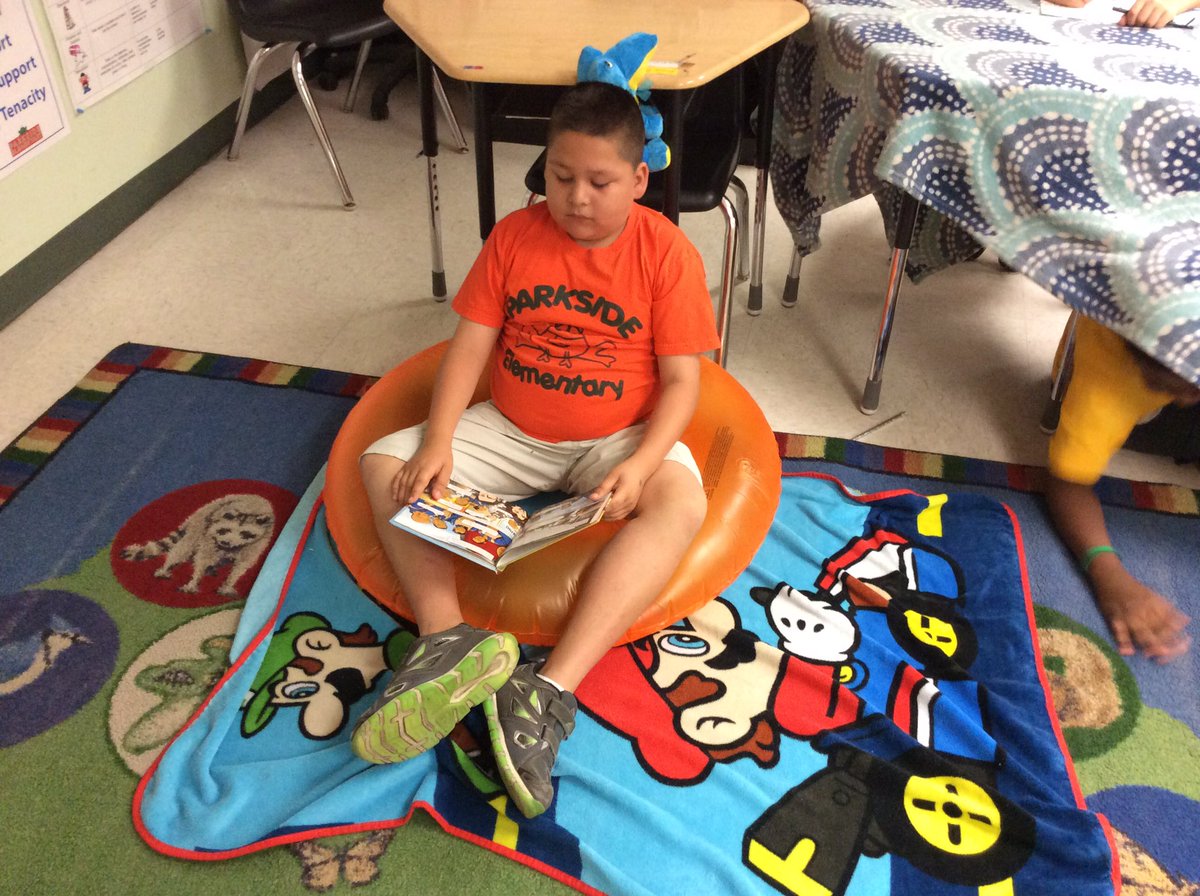 KBuck99's tweet photo. Getting settled and comfy for our #readathon day! @ParksideProud @Parkside4th https://t.co/0VWiu1gjFP