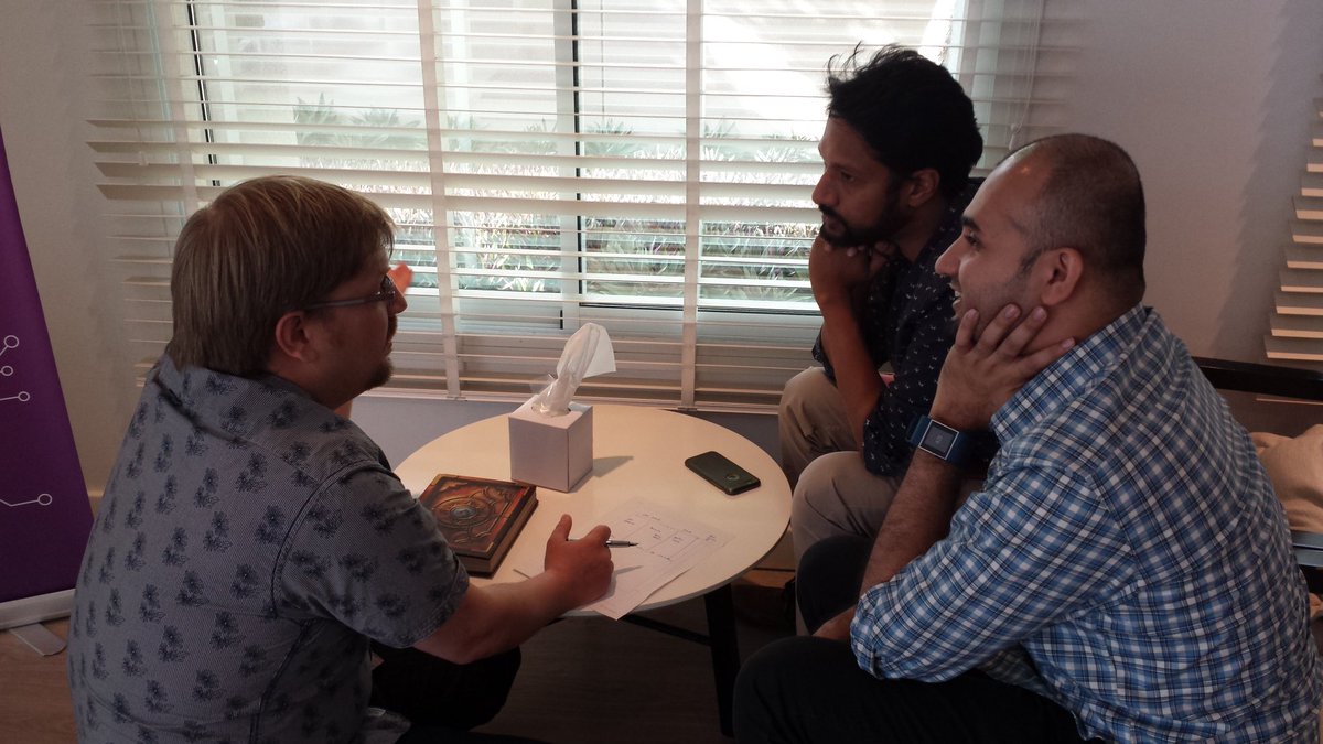 AdrianJonklaas's tweet photo. @protohackdubai #bmann doin some mentoring. https://t.co/0605YOGqoC