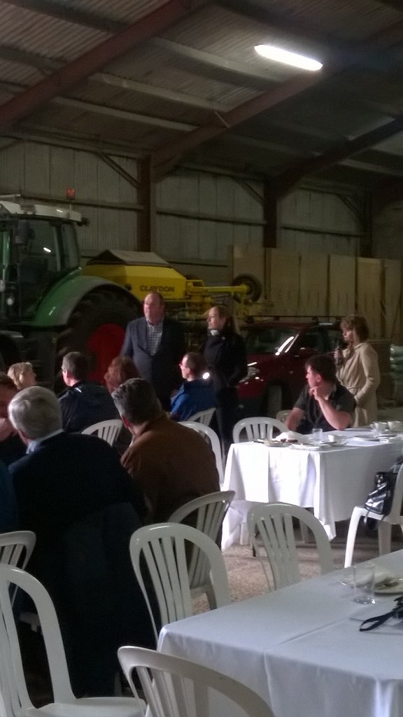 GermainsUKBeet's tweet photo. #CIBE2017 Lovely lunch with our European sugar growers @NFUSugar @RachelLeach8 @Novembergirls https://t.co/RLTh8Xz3WF