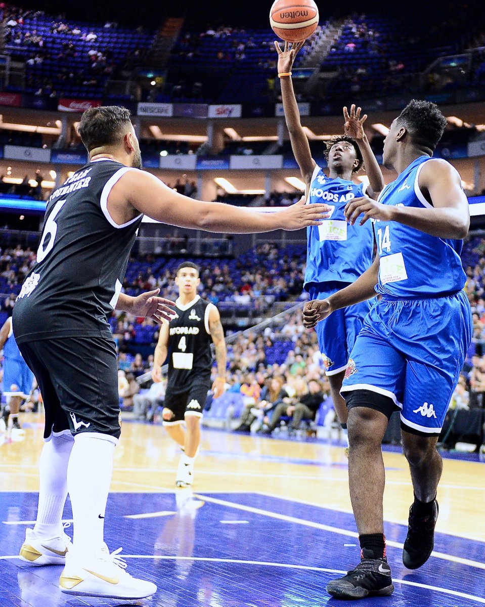 GrahamHodges3's tweet photo. @LordOmar98 takes a shot at the basket during the @hoopsaid game at @TheO2 #charity #basketball #hoopsaid https://t.co/iW363naCYF