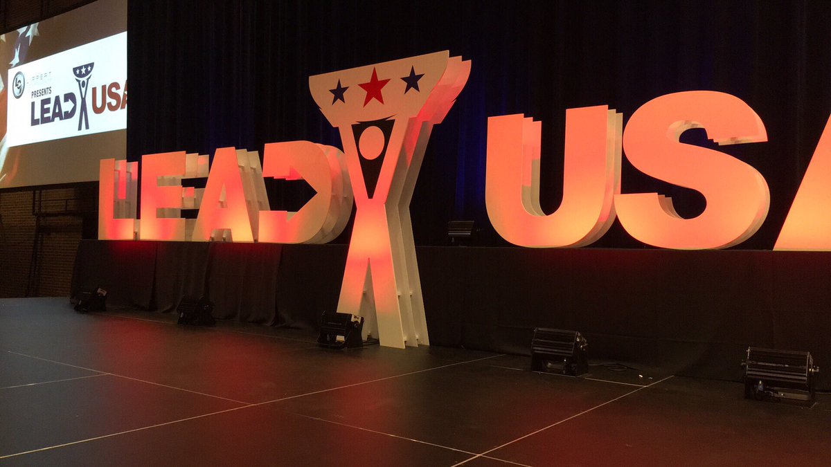 LeadUSAEvent's tweet photo. We're getting ready to start a leadership 🔥 !!!! #LeadUSA https://t.co/iRruWNgwGZ