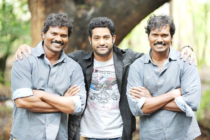 RamLakshmanOffl's tweet photo. Wishing Young Tiger @tarak9999 babu a very Happy Birthday!!

#HappyBirthdayNTR https://t.co/hJYLRBGRhO