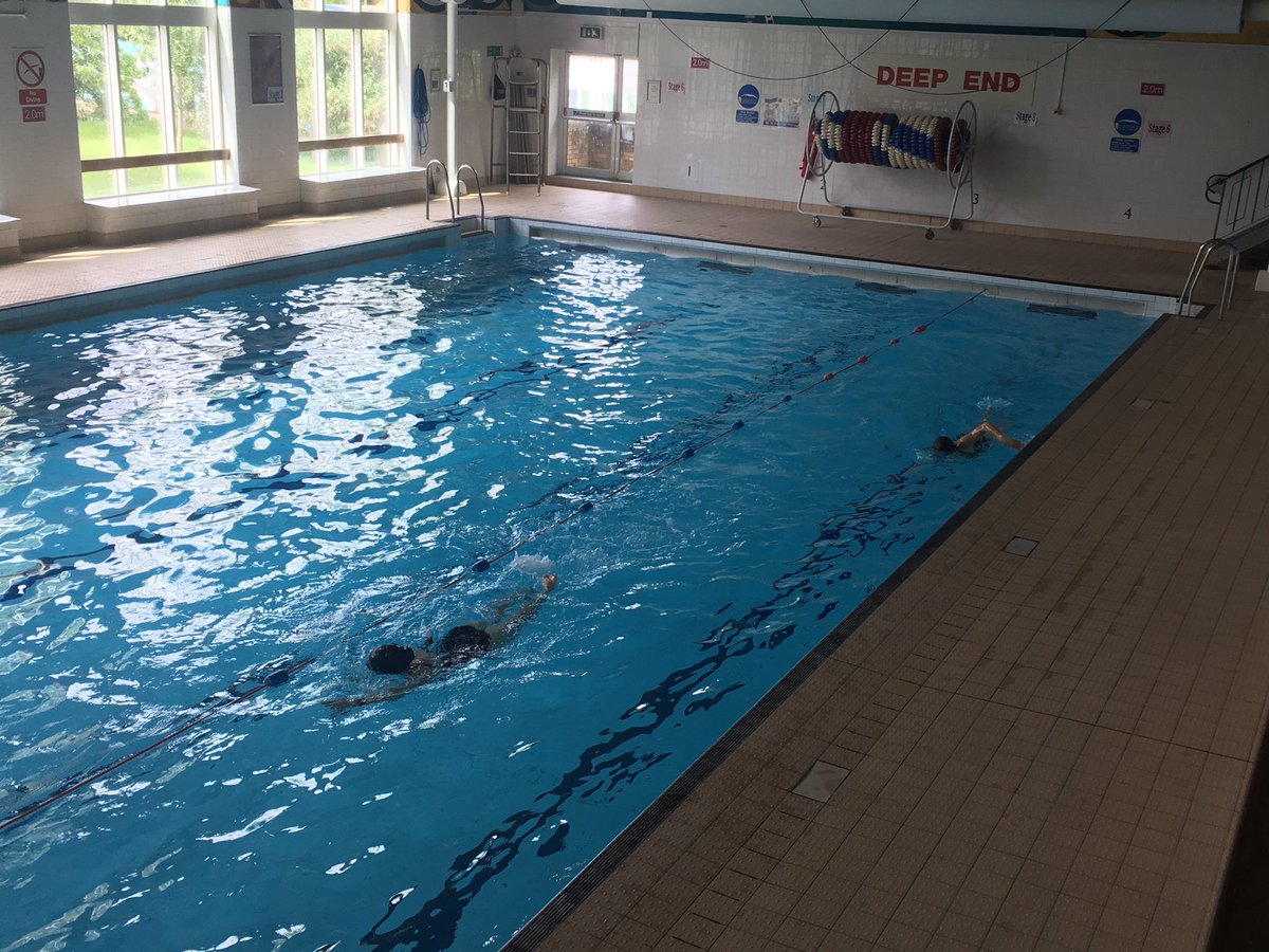 jueynicholas1's tweet photo. Pool 3! @jodyows &amp; @EmeryNina are swimming 16k in 1day! 360 lengths done ✅, 280 to go 🎉 Donate online https://t.co/um1doQ2FV1 @haloleisure https://t.co/rjhDLMBAqV
