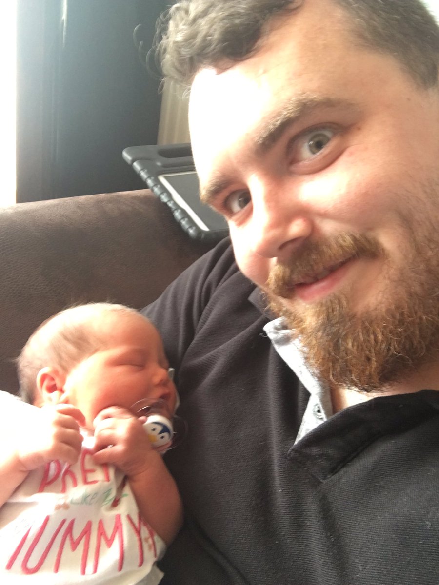 BarryBeatbox's tweet photo. Can't believe she's finally here xxxx #newbaby #lovinglife #love #lifeiscomplete https://t.co/emKcgNRMKO