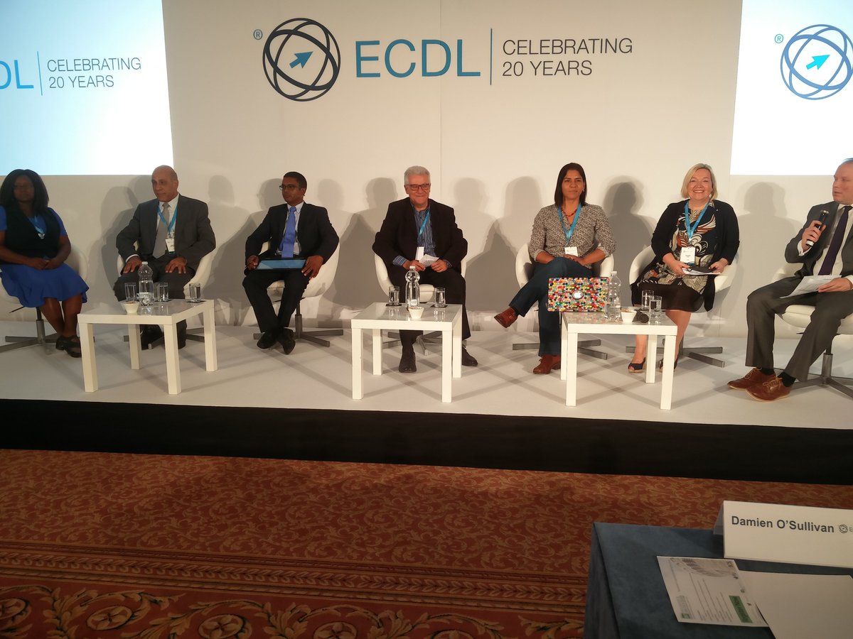 OCG_aktuell's tweet photo. Projektleiterin Brigitte Breit stellt beim #ECDLForum in Malta das Projekt OCG cares vor. #DigitalSkills4all #ECDL #ICDL @ECDLFoundation https://t.co/aEhjGRDrHJ